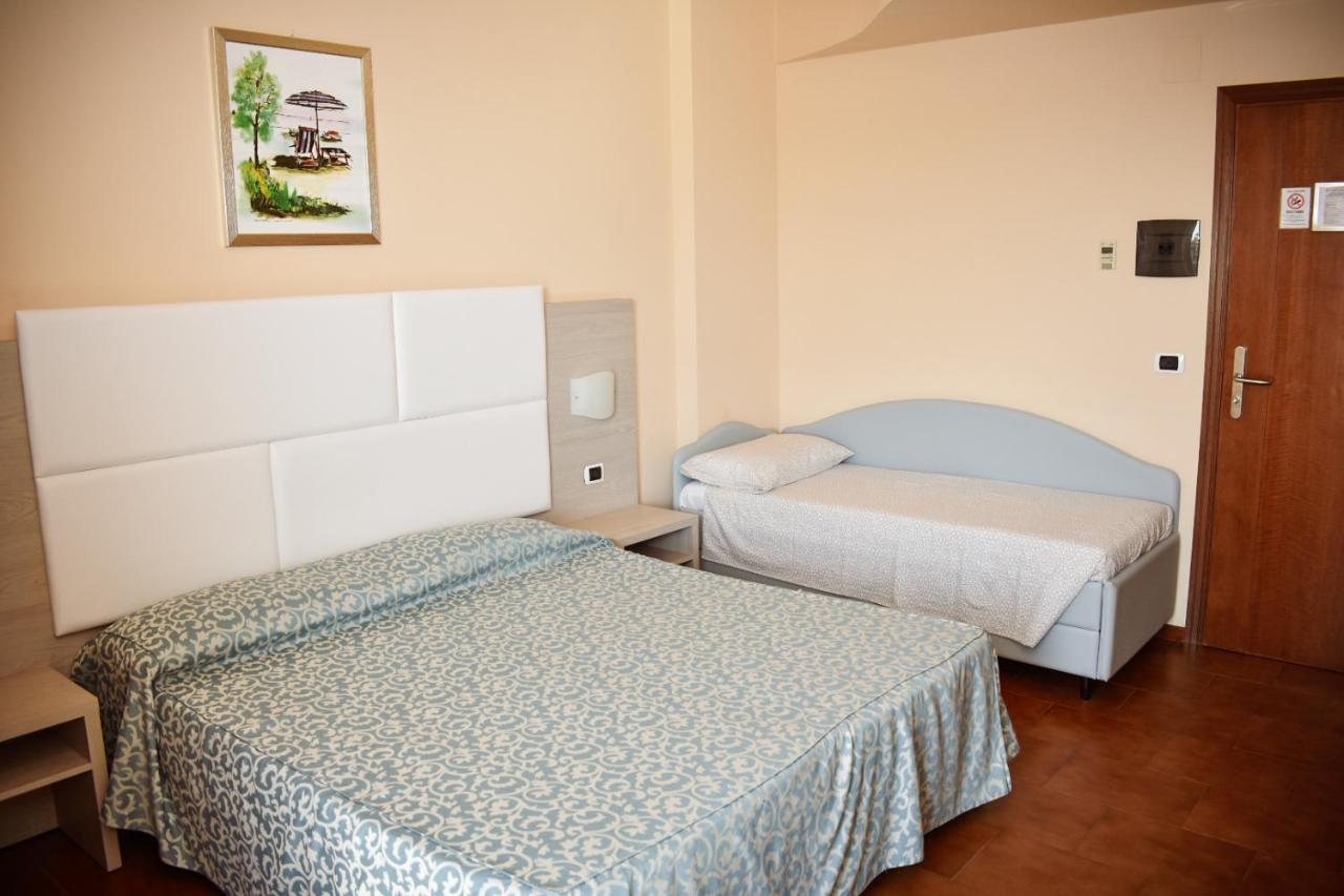 Tortoreto Hotel Costa Verde מראה חיצוני תמונה