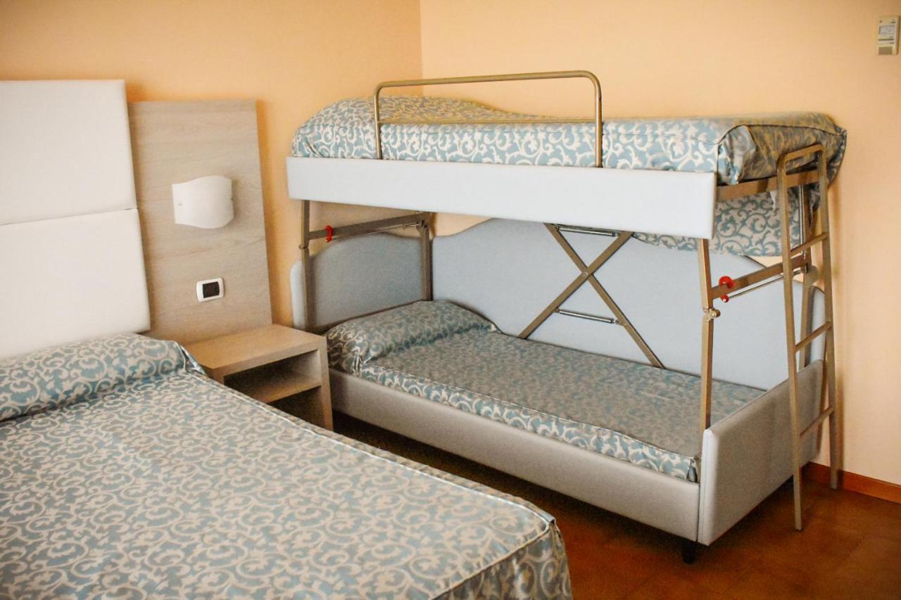 Tortoreto Hotel Costa Verde מראה חיצוני תמונה