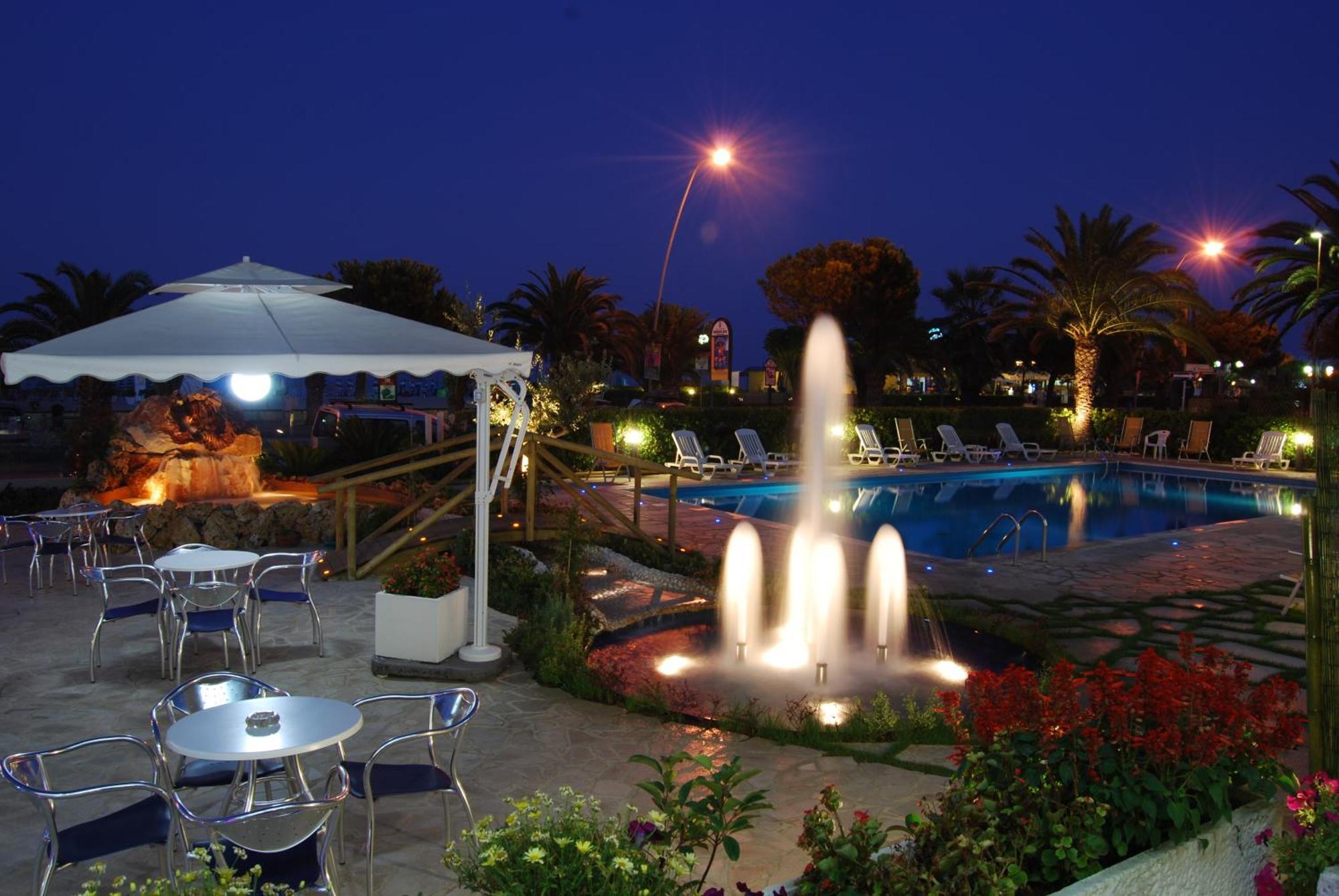 Tortoreto Hotel Costa Verde מראה חיצוני תמונה