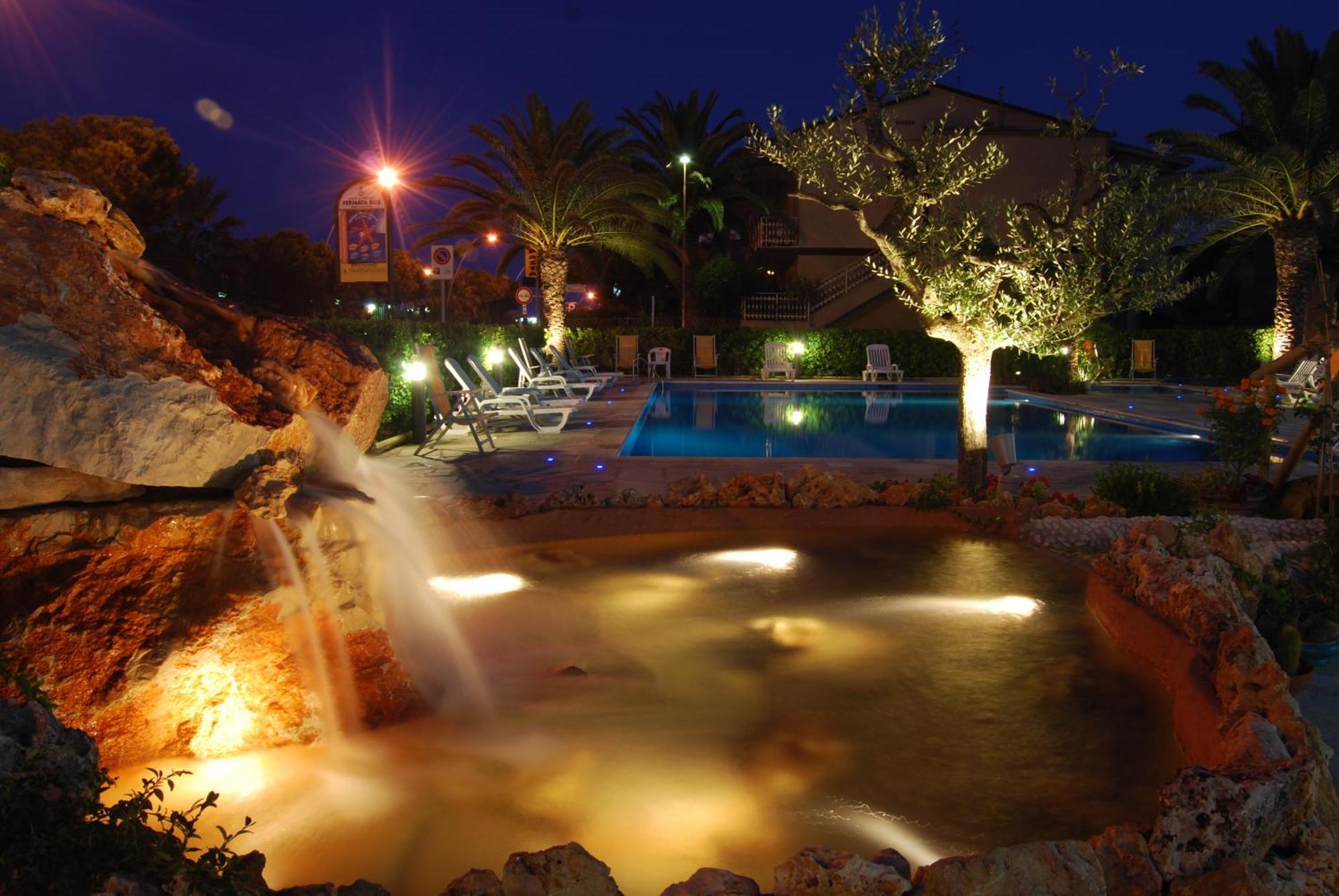 Tortoreto Hotel Costa Verde מראה חיצוני תמונה
