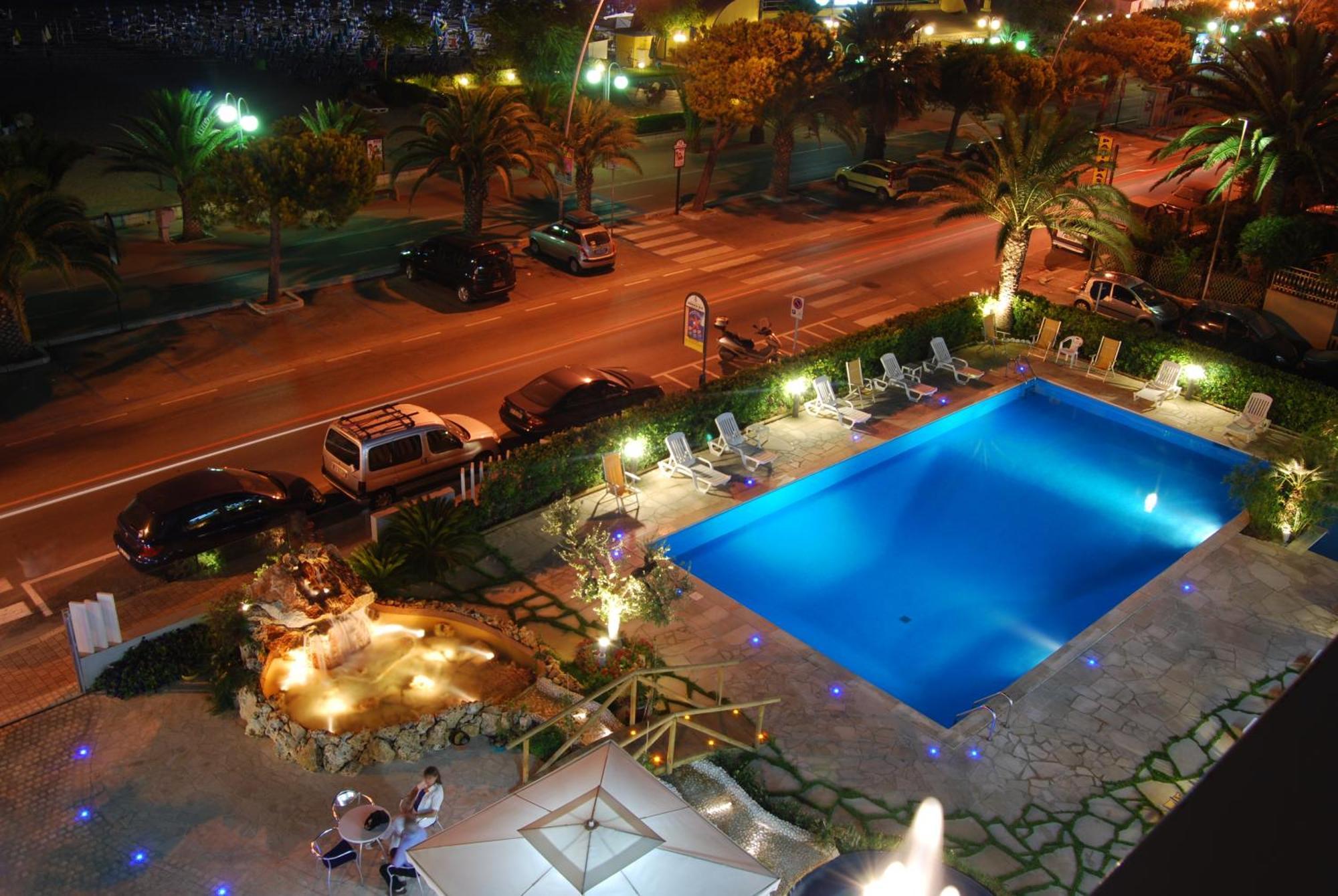 Tortoreto Hotel Costa Verde מראה חיצוני תמונה