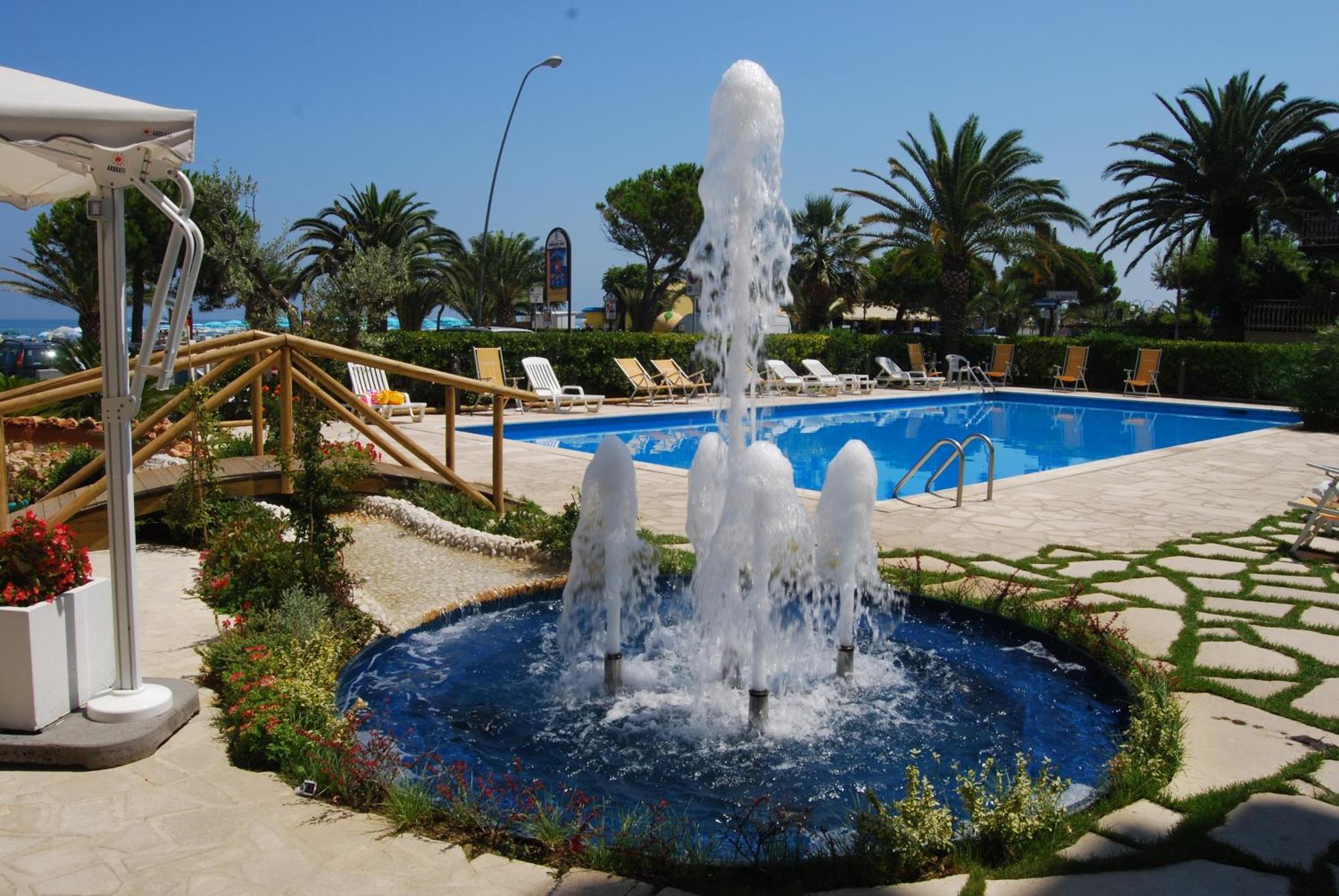 Tortoreto Hotel Costa Verde מראה חיצוני תמונה