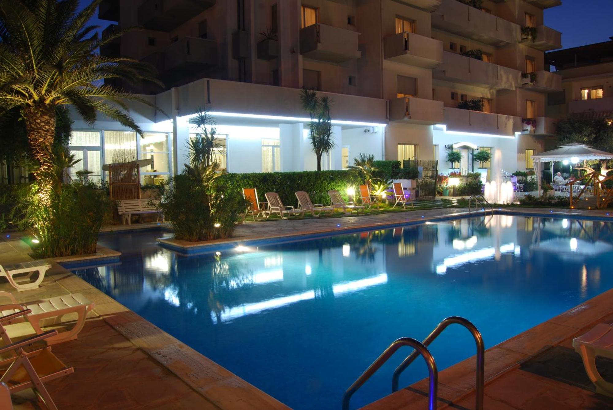 Tortoreto Hotel Costa Verde מראה חיצוני תמונה